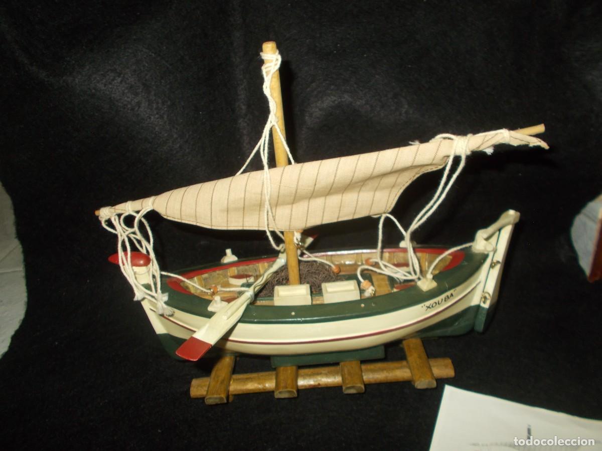 Coleccionismo: BARCO DE MADERA &ldquo;XOUBA&rdquo;. Decorativo 31x26 cm.