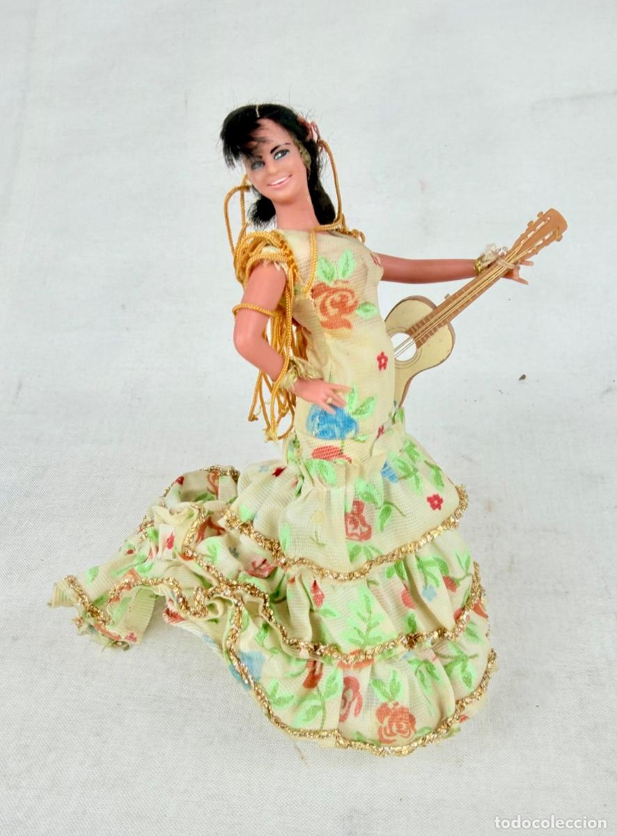 Colecionismo: Mu&ntilde;eca sevillana 17 cm de altura