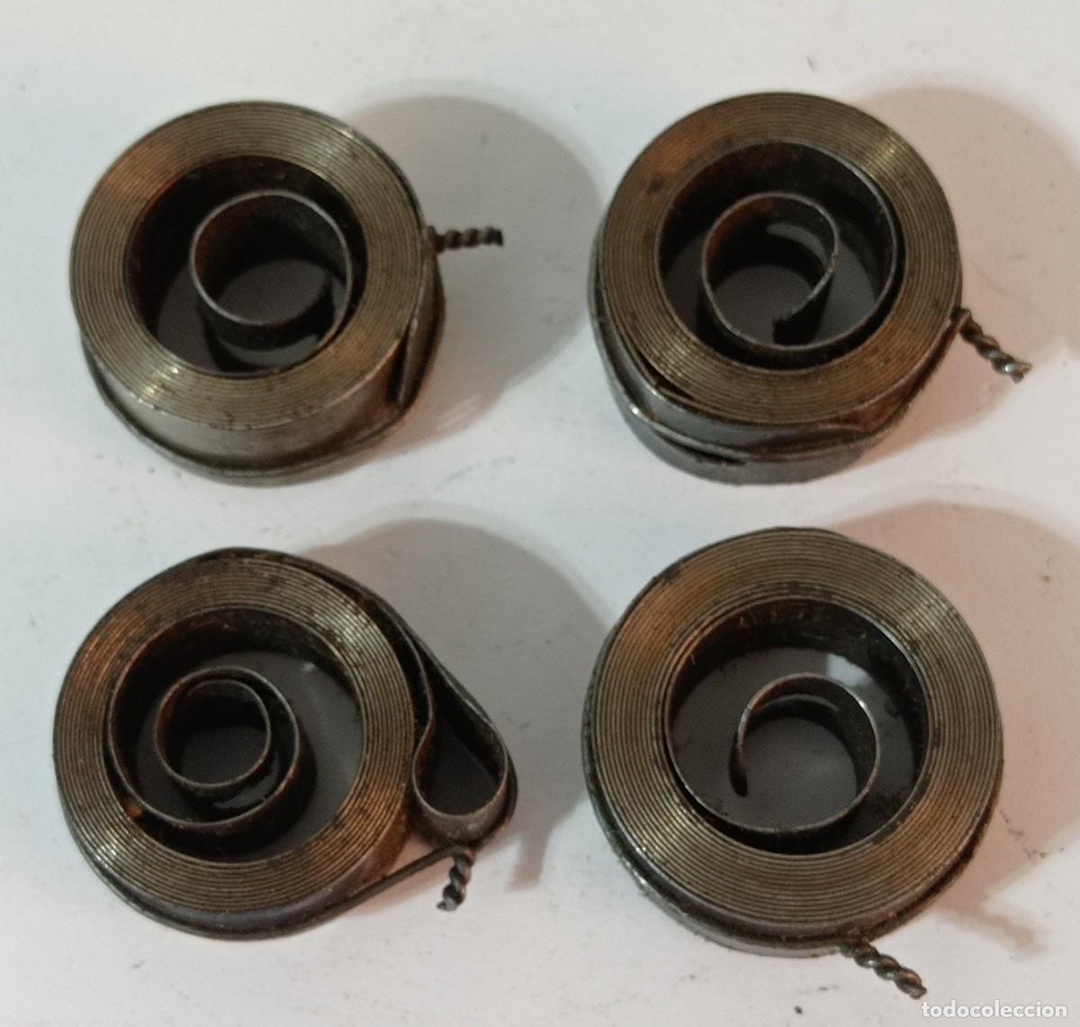 Coleccionismo: CUATRO RESORTES - MUELLE REAL - DESPERTADOR - AUT&Oacute;MATAS - JUGUETES - 20 X 10 MM