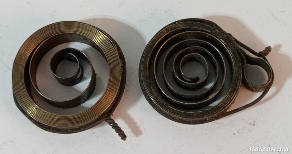 Coleccionismo: DOS RESORTES - MUELLE REAL - DESPERTADOR - AUT&Oacute;MATAS - JUGUETES - 25 X 5 MM