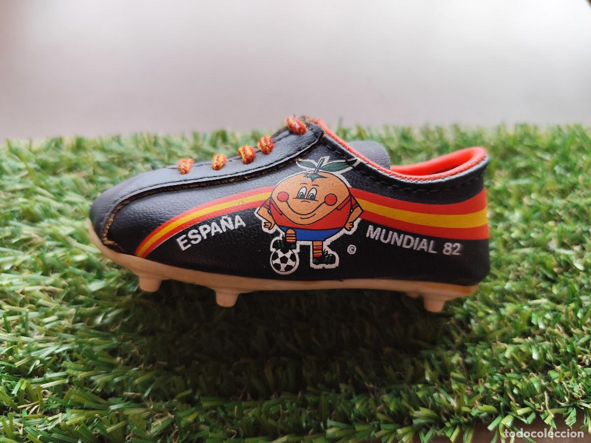 Coleccionismo: Bota f&uacute;tbol Espa&ntilde;a mundial '82