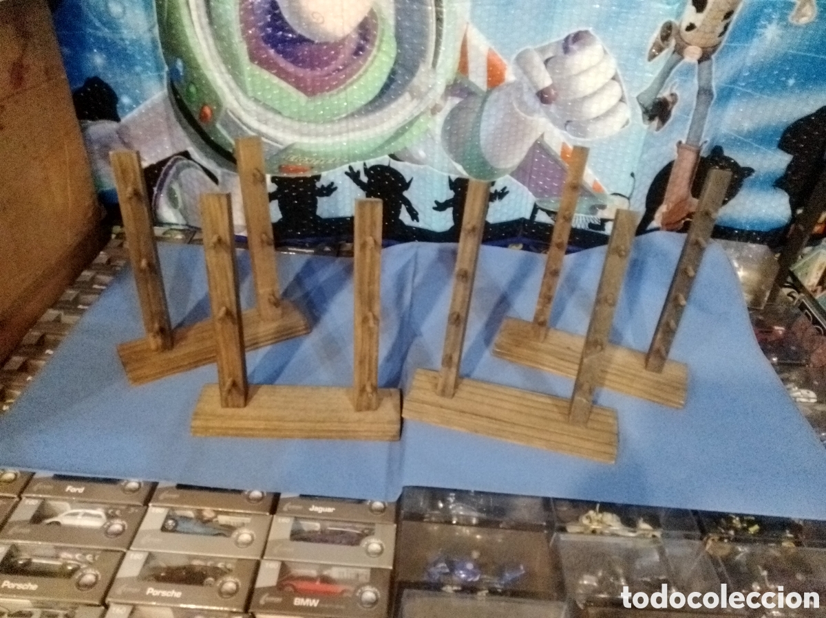 Sammeln: 4 expositores de madera para navajas