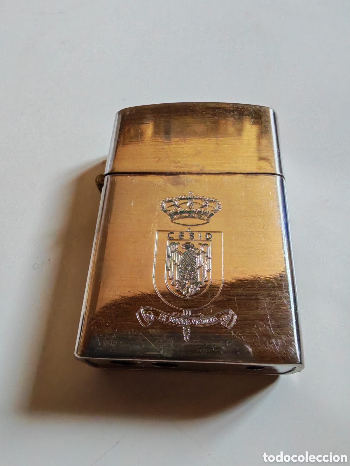 Coleccionismo: Mechero con escudo cesid