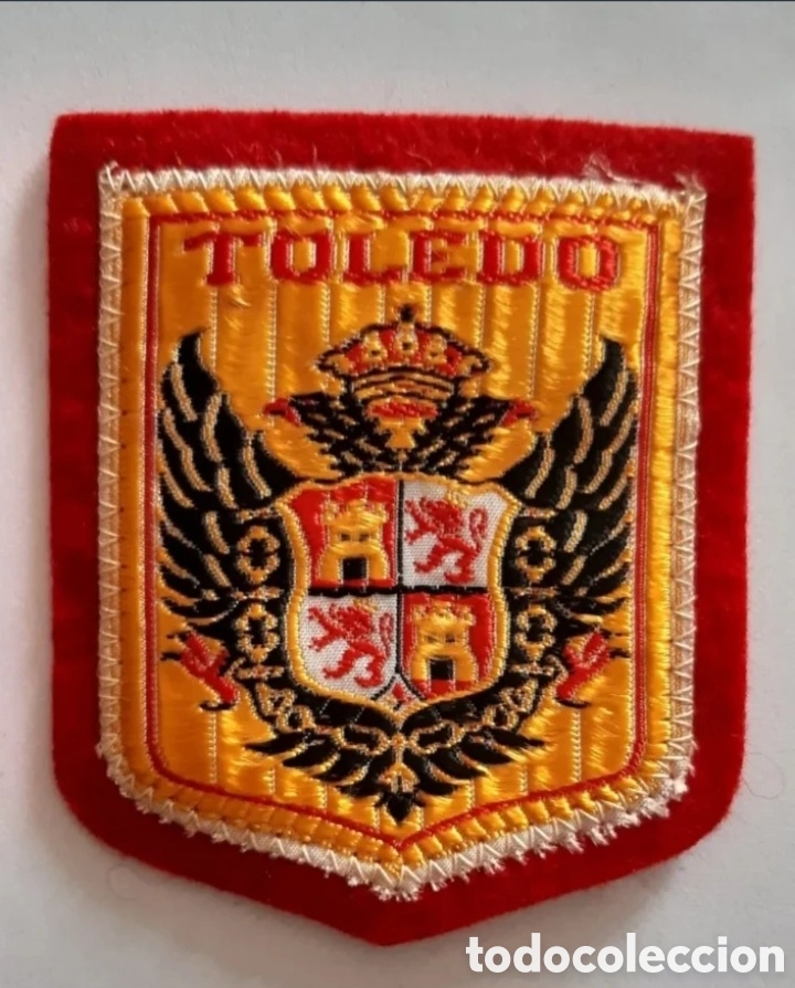 Coleccionismo: Escudo parche bordado tela fieltro souvenir tur&iacute;stico Toledo Castilla y La Mancha
