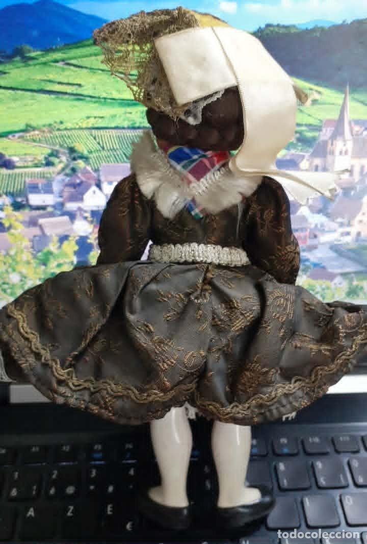 Coleccionismo: Mu&ntilde;eca celuloide - traje regional - 23 cm - Foto 4