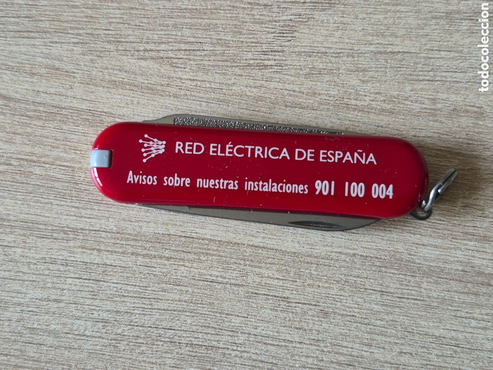 Coleccionismo: Navaja Multiusos Victorinox Suiza Publicidad Red El&eacute;ctrica . Excelente .