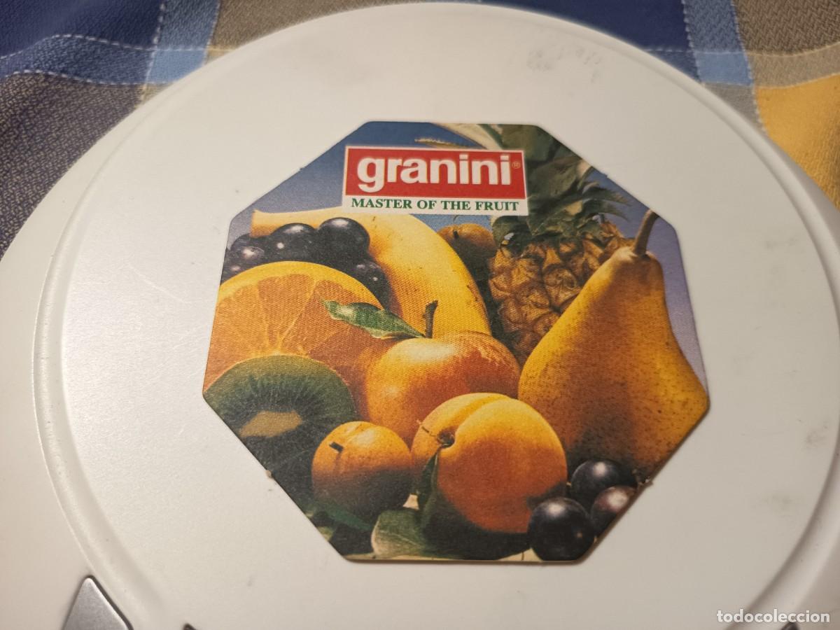 Collecting: POSAVASOS DE ZUMOS GRANINI