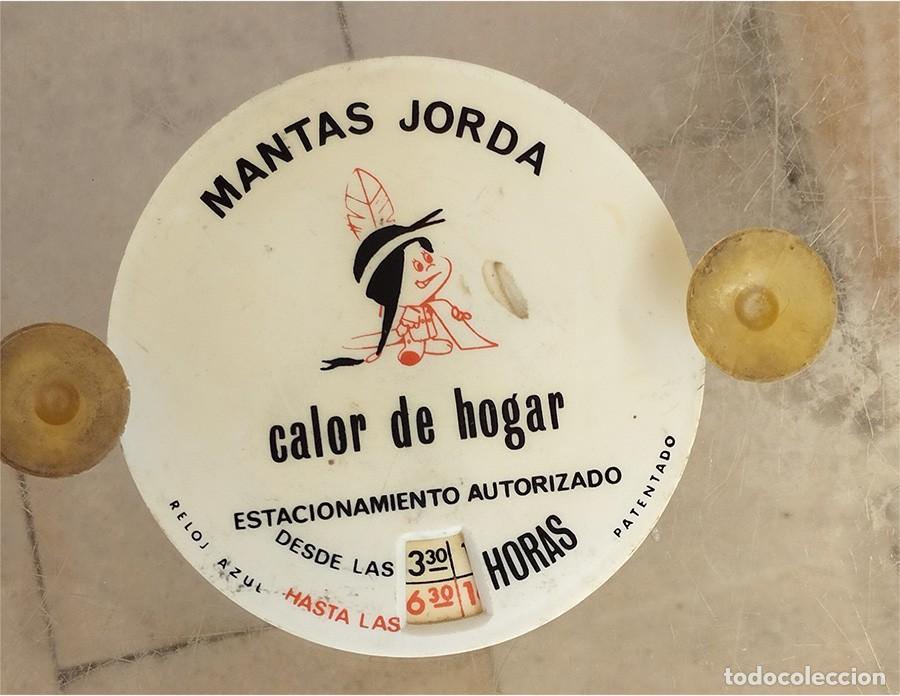 Coleccionismo: ANTIGUO DISCO TARJETA RELOJ MARCADOR DEL TIEMPO DE ESTACIONAMIENTO EN ZONA AZUL MANTAS JORDA