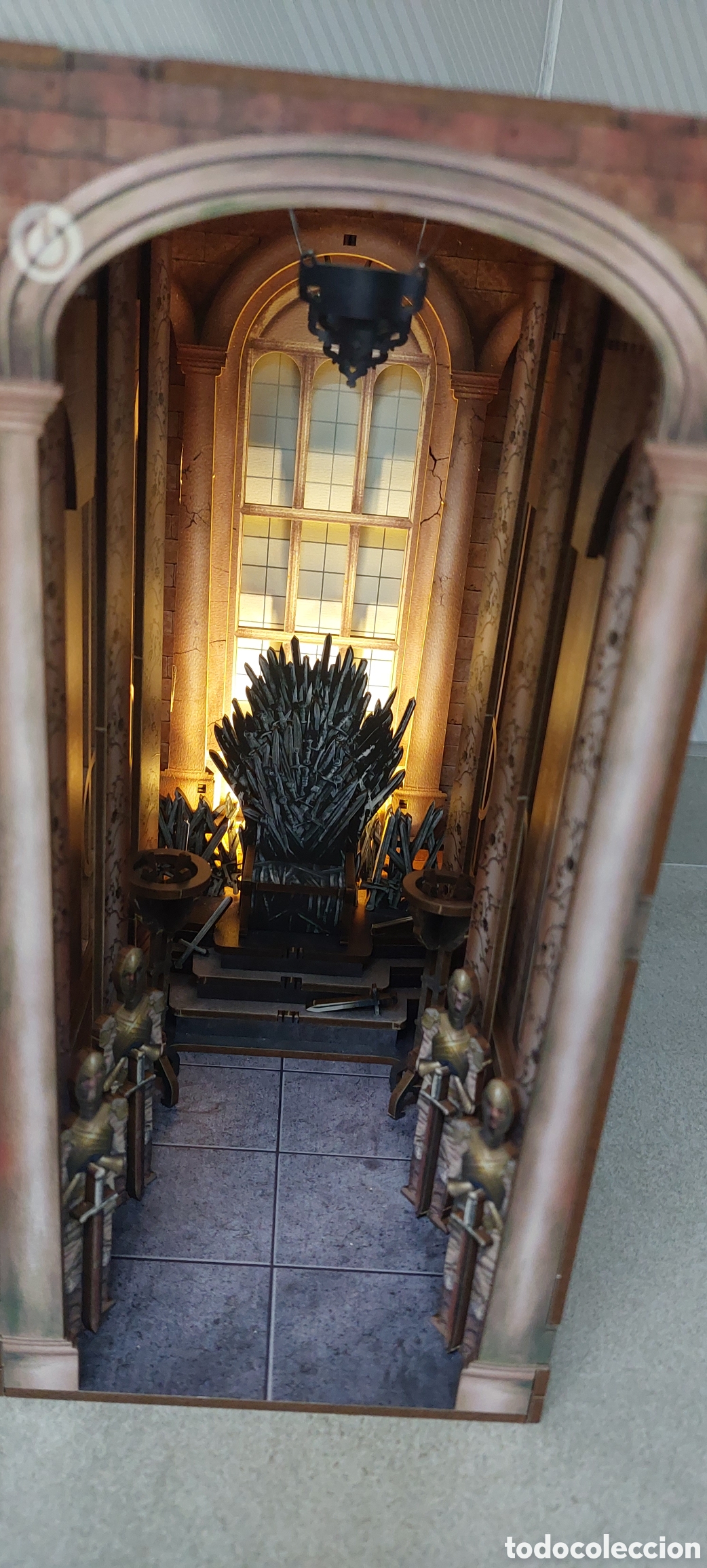 Coleccionismo: Casa de mu&ntilde;ecas sujetalibros booknook montado HOUSE OF THE DRAGON