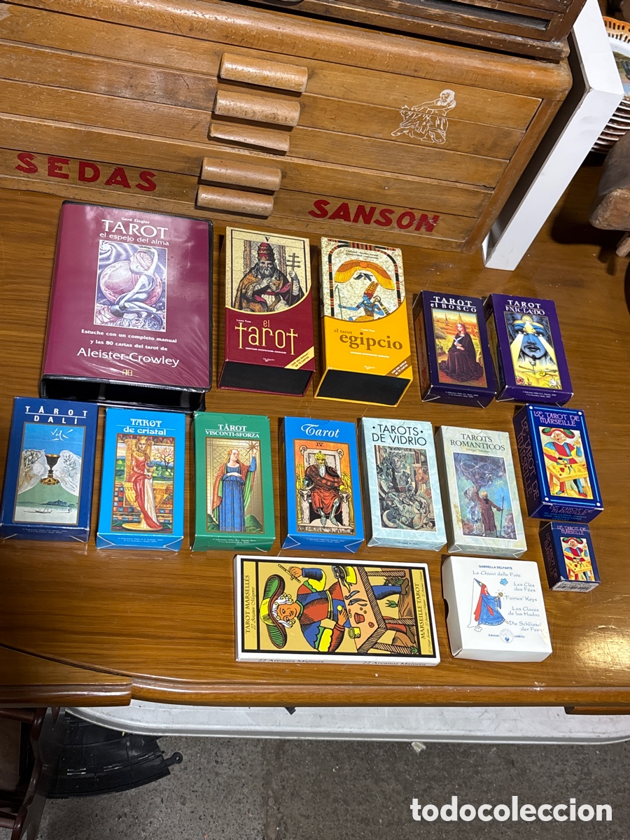Coleccionismo: Lote de 15 juegos de Tarot diversos