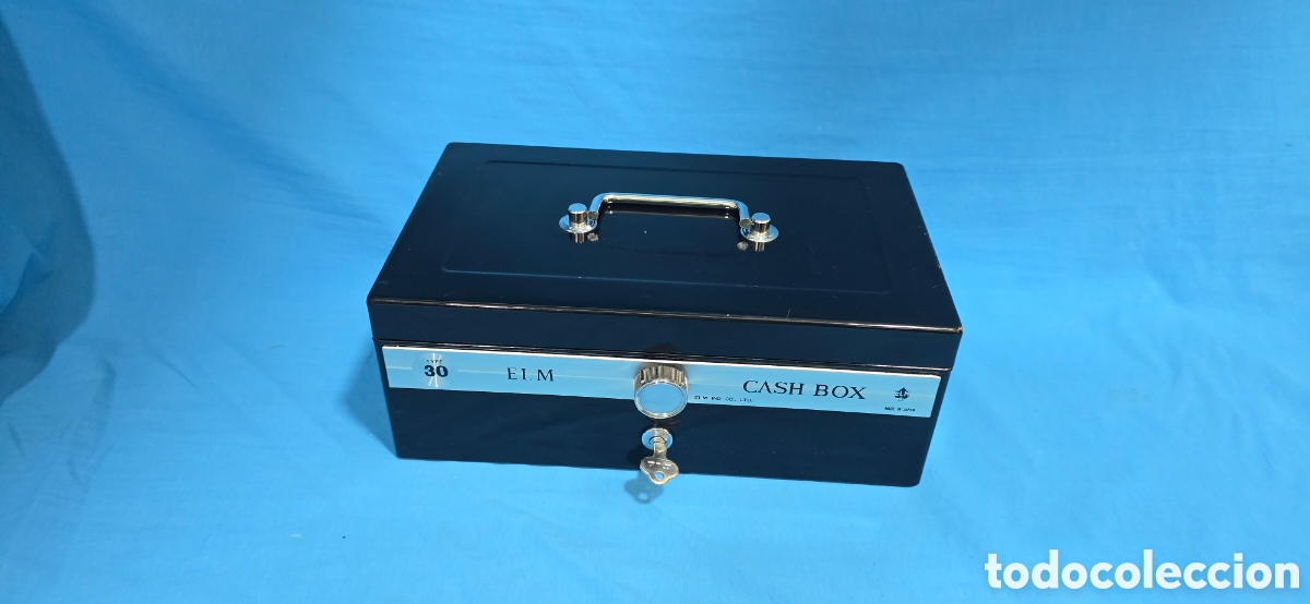 Coleccionismo: BONITA CAJA DE CAUDALES ELM TYPE 30 . CAHS BOX . JAPAN . CON SU LLAVE