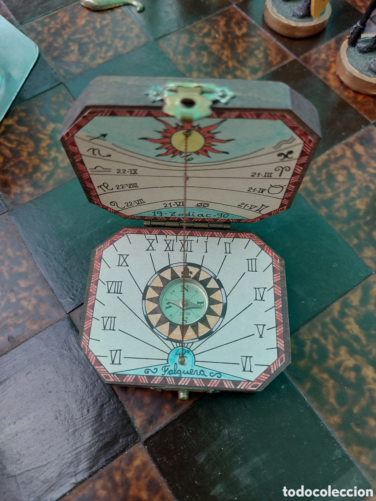 Coleccionismo: RELOJ DE SOL CON BRULULA