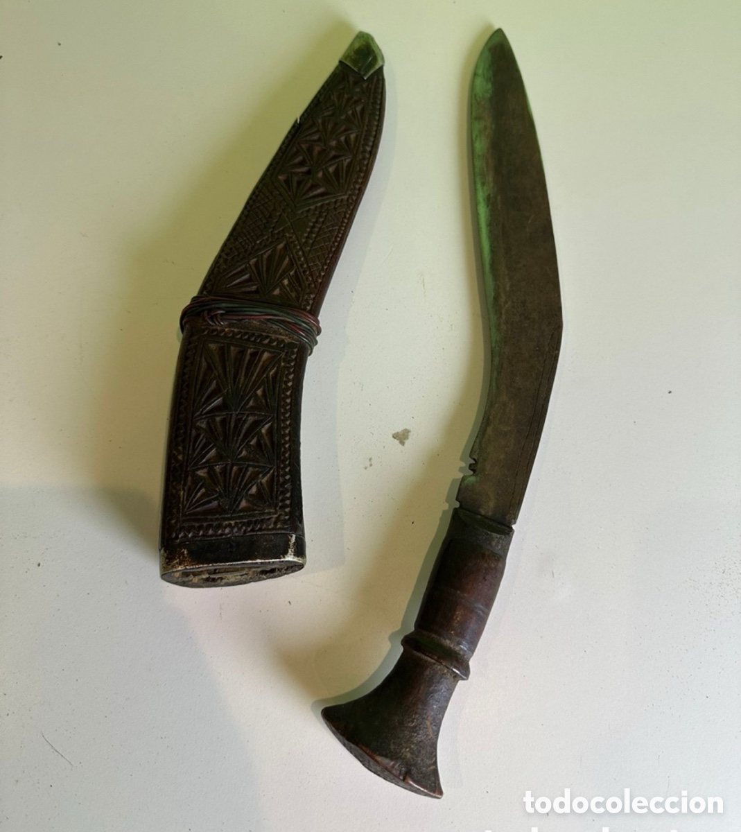 Coleccionismo: Cuchillo Kukri Gurkha Original Siglo XIX &ndash; Hierro Forjado y Funda de Madera Tallada &ndash; Nepal