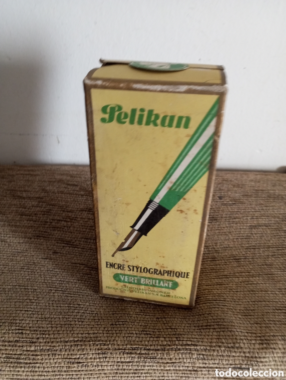 Coleccionismo: Caja sin abrir tinta pelikan 1/4 litro verde brillante
