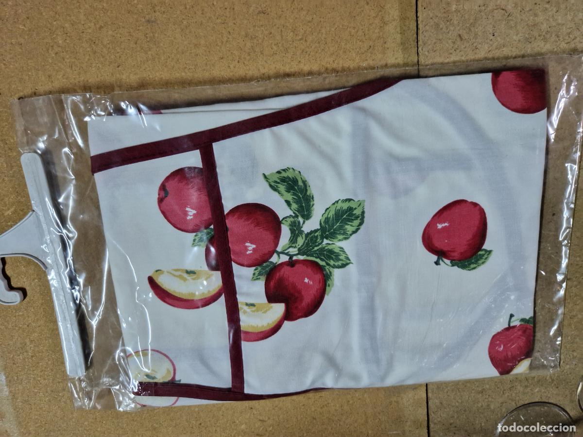 Coleccionismo: BONITO DELANTAL DE COCINA. DISE&Ntilde;O DE MANZANAS.
