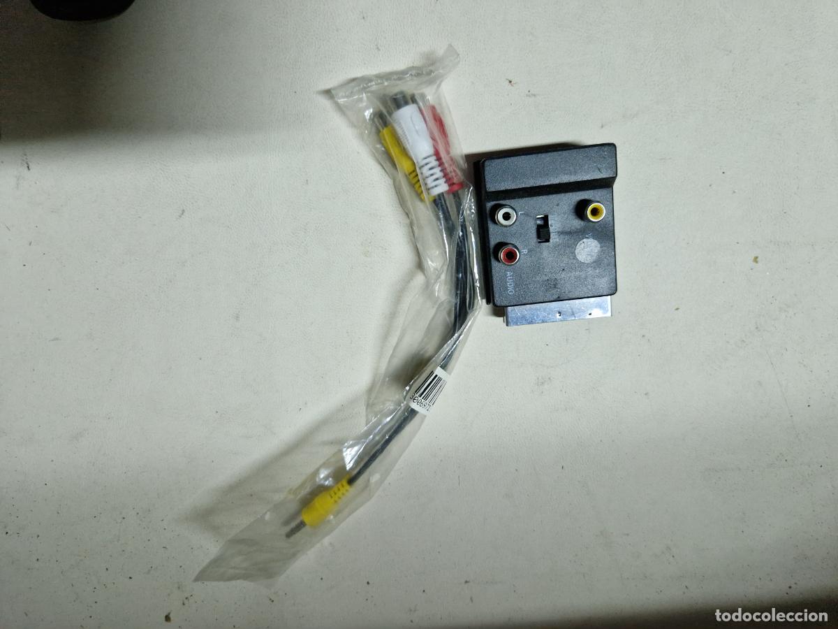 Coleccionismo: BONITO ADAPTADOR CON CABLES PARA ENTRADA.
