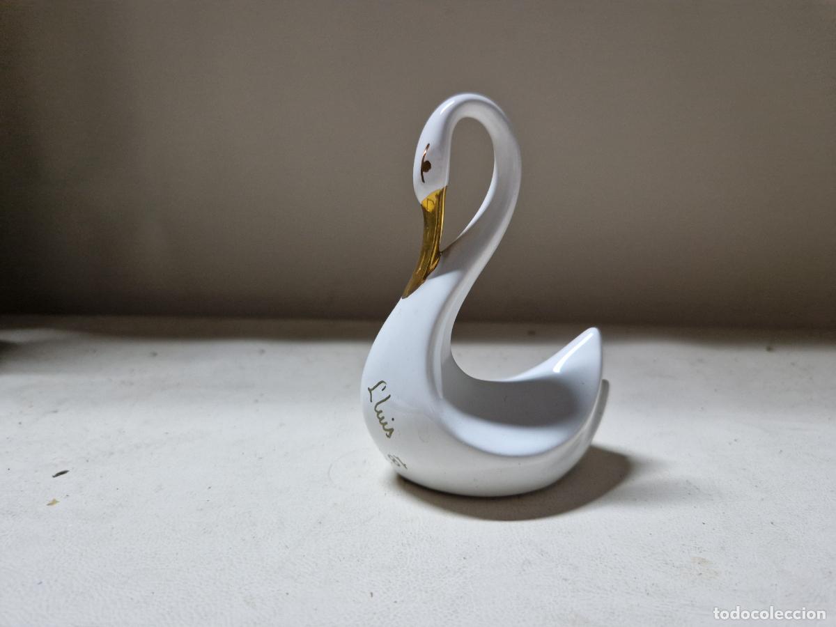 Coleccionismo: BONITO CISNE DECORATIVO.