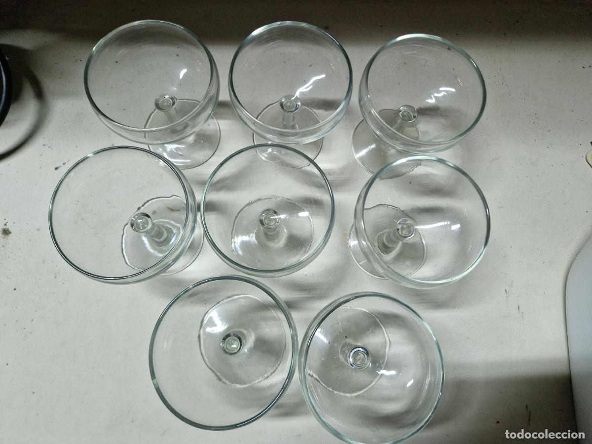 Coleccionismo: 8 BONITAS COPAS DE CRISTAL. MARTINI. MEDIDAA 11*9
