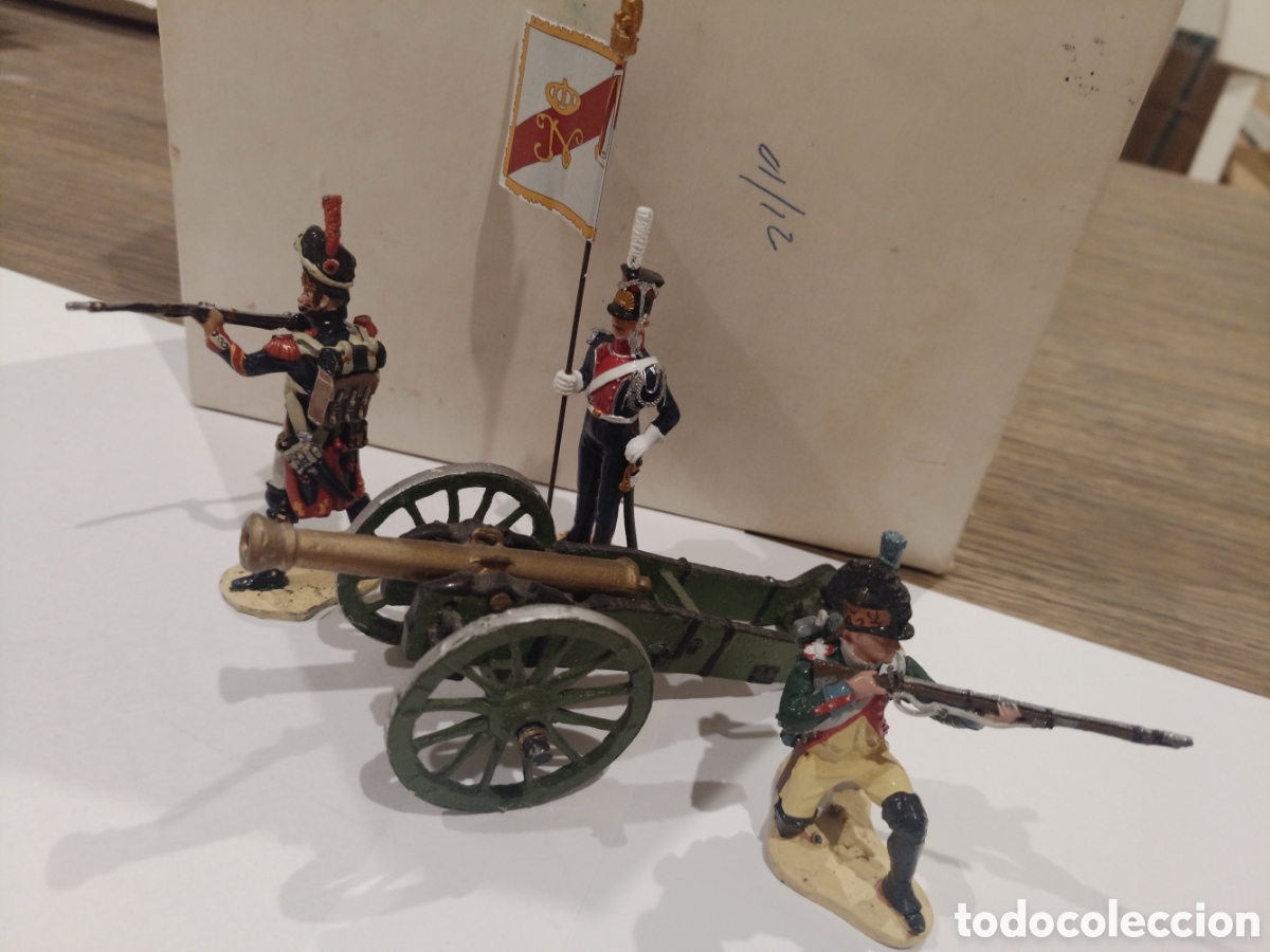 Coleccionismo: Ca&ntilde;on y 3 fig en plomo
