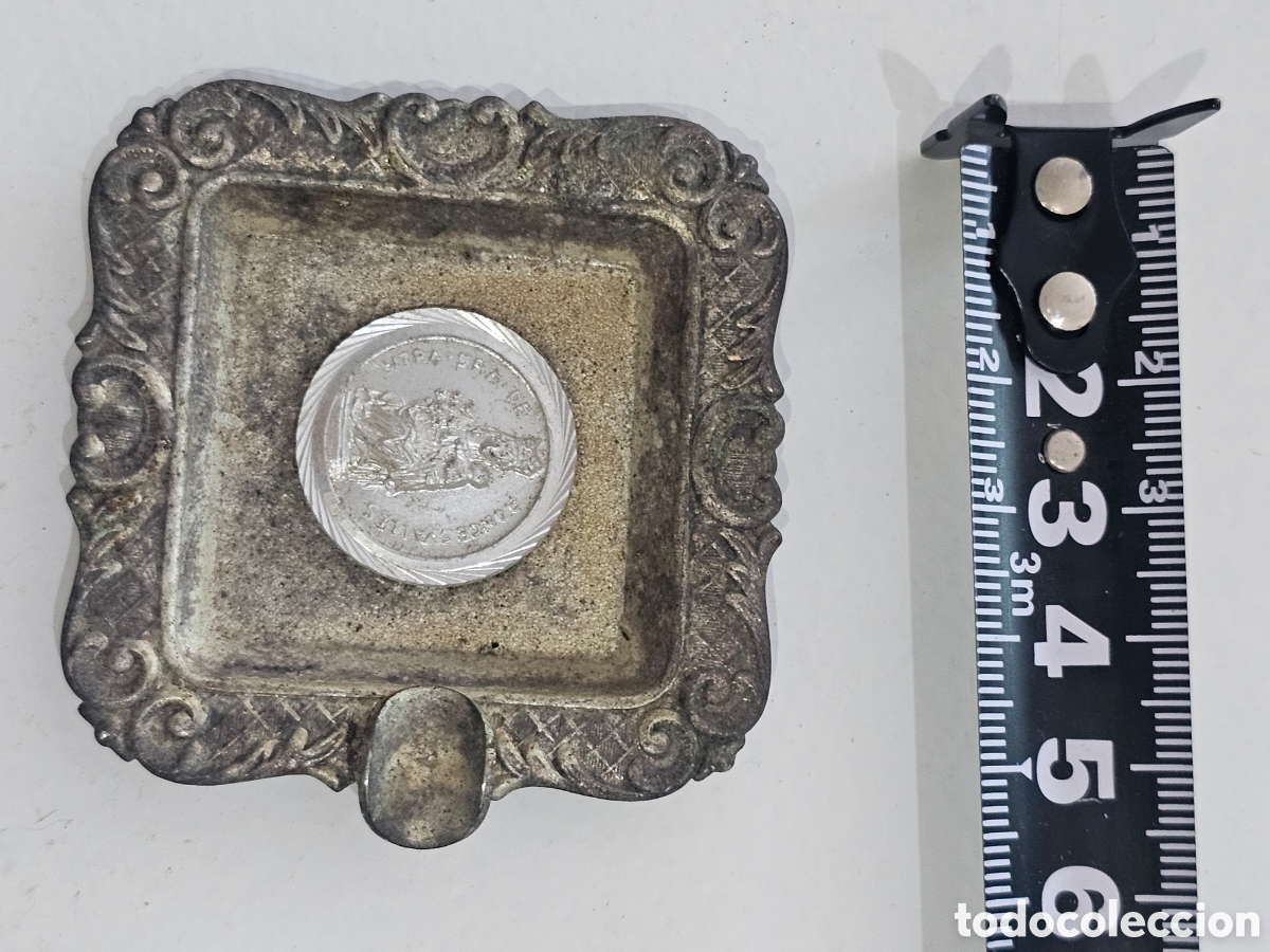 Coleccionismo: Mini cenicero de metal, Nuestra Se&ntilde;ora de Roncesvalles podr&iacute;a ser de plata