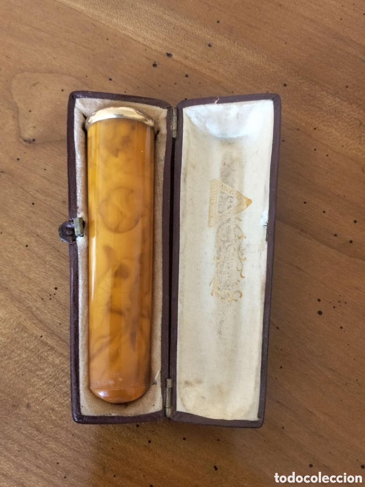 Coleccionismo: Antigua Boquilla Francesa de &Aacute;mbar B&aacute;ltico y Oro de 18K con Estuche Original &rdquo;Or Contr&ocirc;l&eacute;&rdquo;, 1900