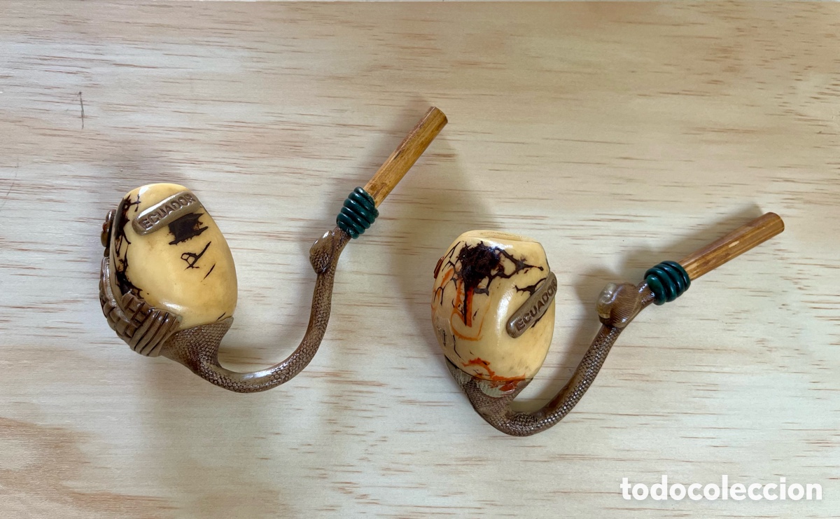 Coleccionismo: Pareja de pipas artesanales de tagua