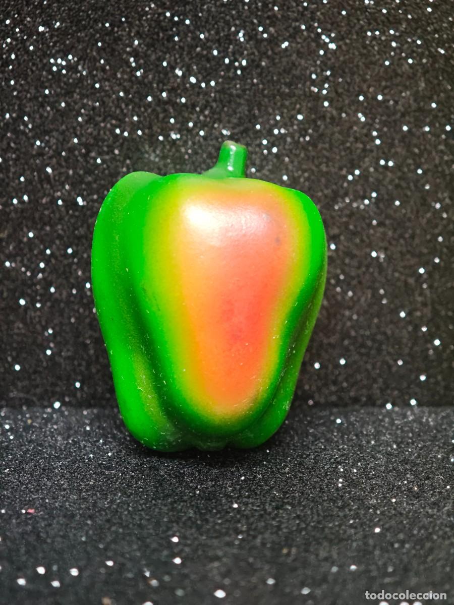 Coleccionismo: SACAPUNTAS AFILALAPICES DE PLASTICO VERDURAS PIMIENTO