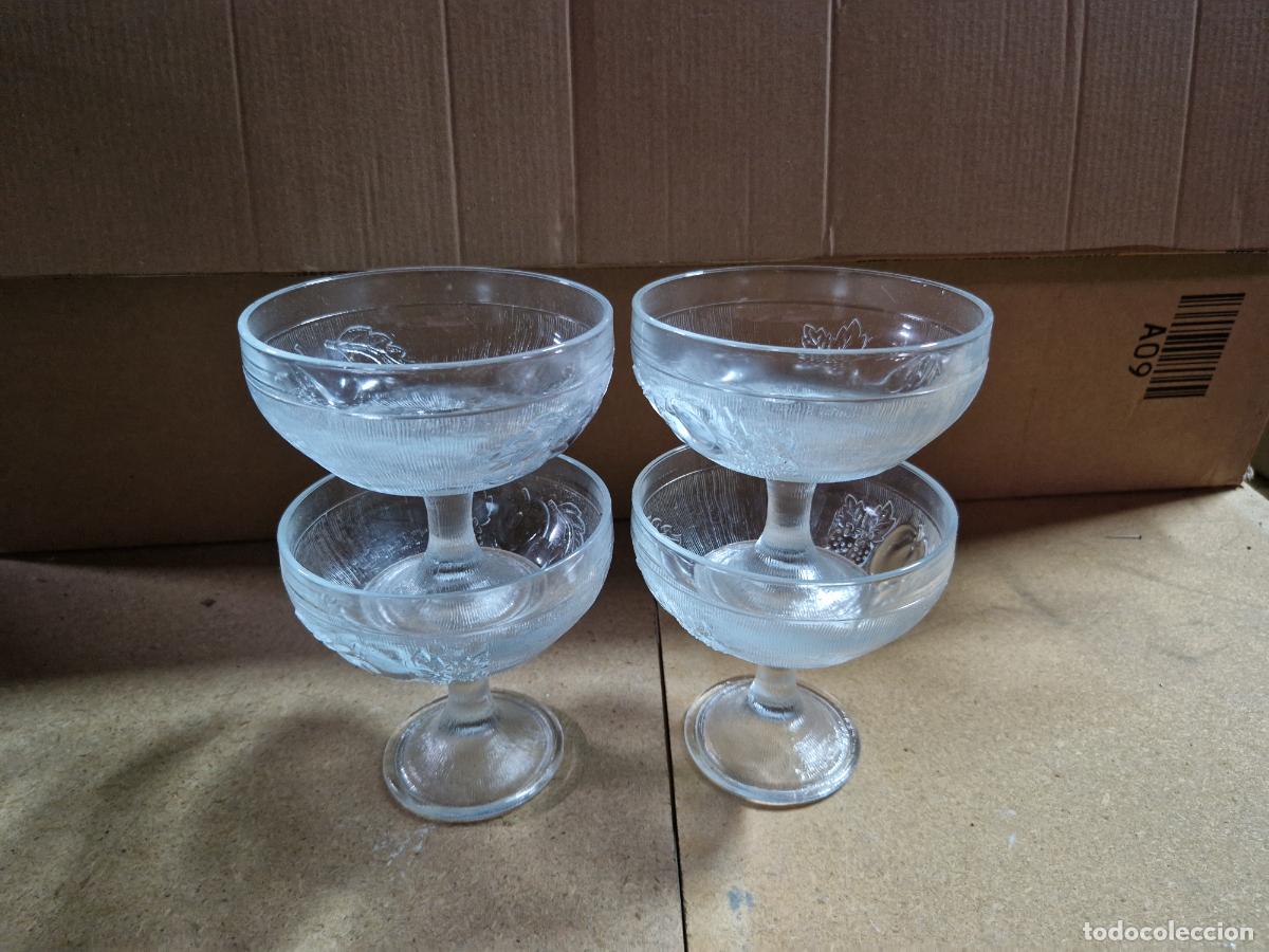 Coleccionismo: 4 BONITAS COPAS DE CRISTAL. DISE&Ntilde;O DE FRUTAS. MEDIDA 11*12