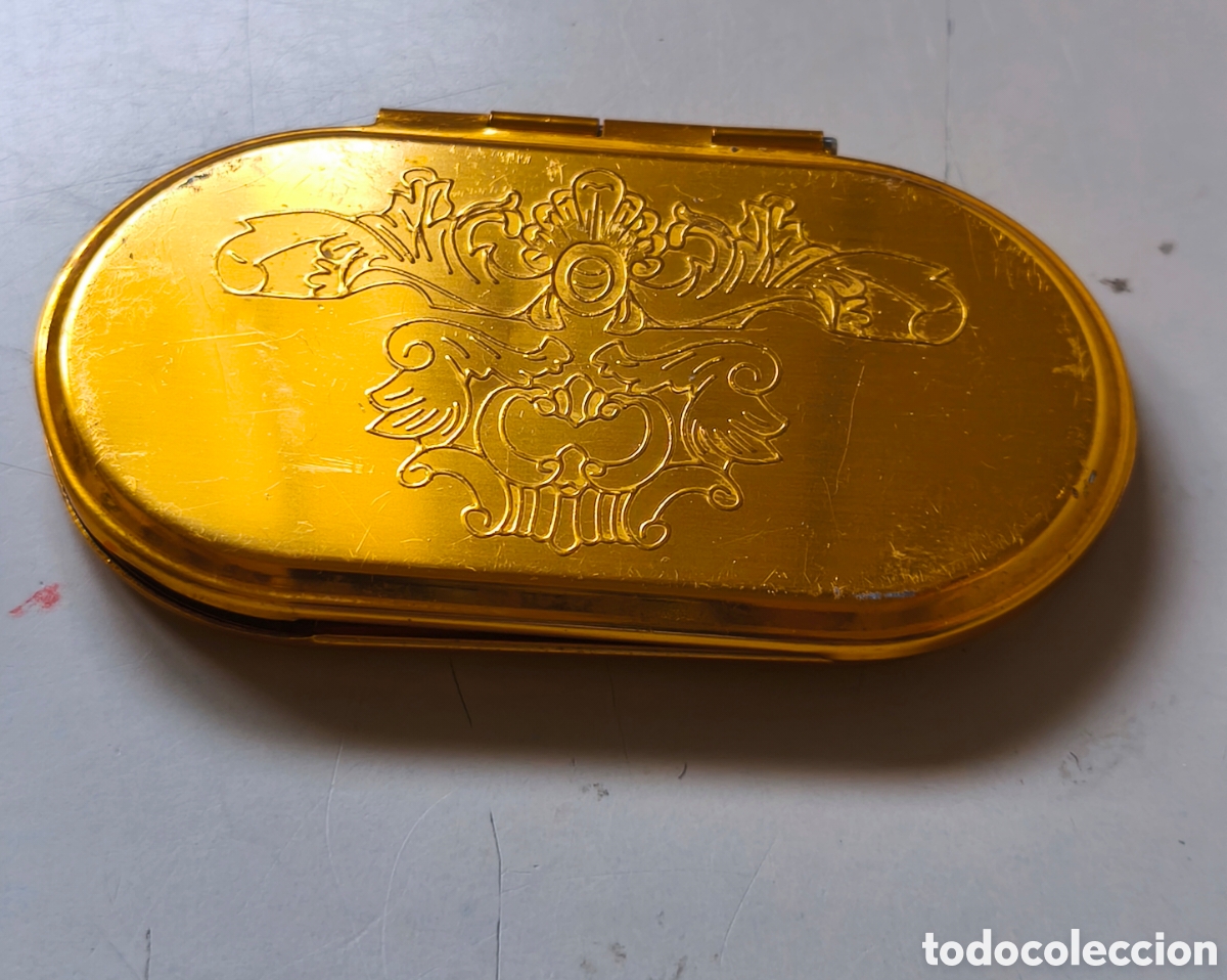 Coleccionismo: Espejo antiguo. Dorado, con dibujo grabado.