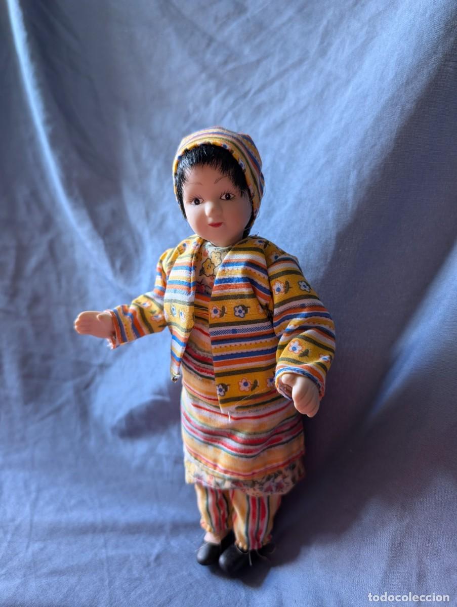 Sammeln: Mu&ntilde;eca vintage de porcelana con traje t&iacute;pico de Turqu&iacute;a a&ntilde;os 70-80
