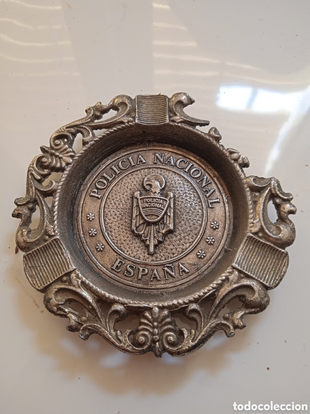 Coleccionismo: Polic&iacute;a Nacional , antiguo Cenicero , 8 cm