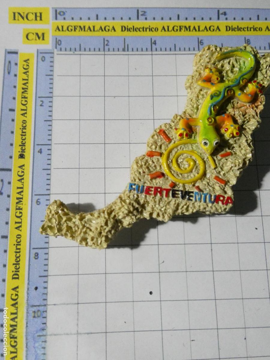 Coleccionismo: IMAN DE NEVERA SOUVENIR RECUERDO DE FUERTEVENTURA MAPA