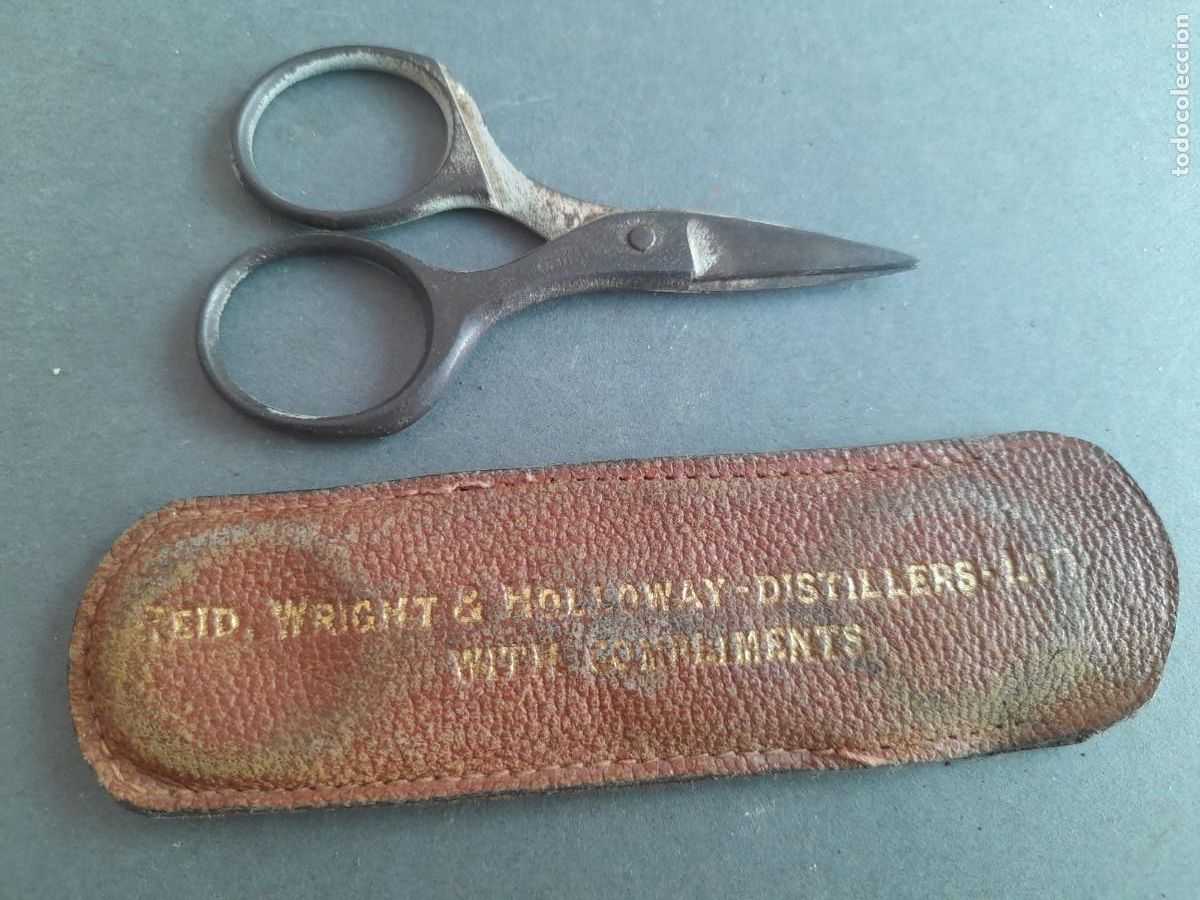 Coleccionismo: Peque&ntilde;as tijeras publicidad Red Wright & holloway distillers Ltd 7.5cm aprox