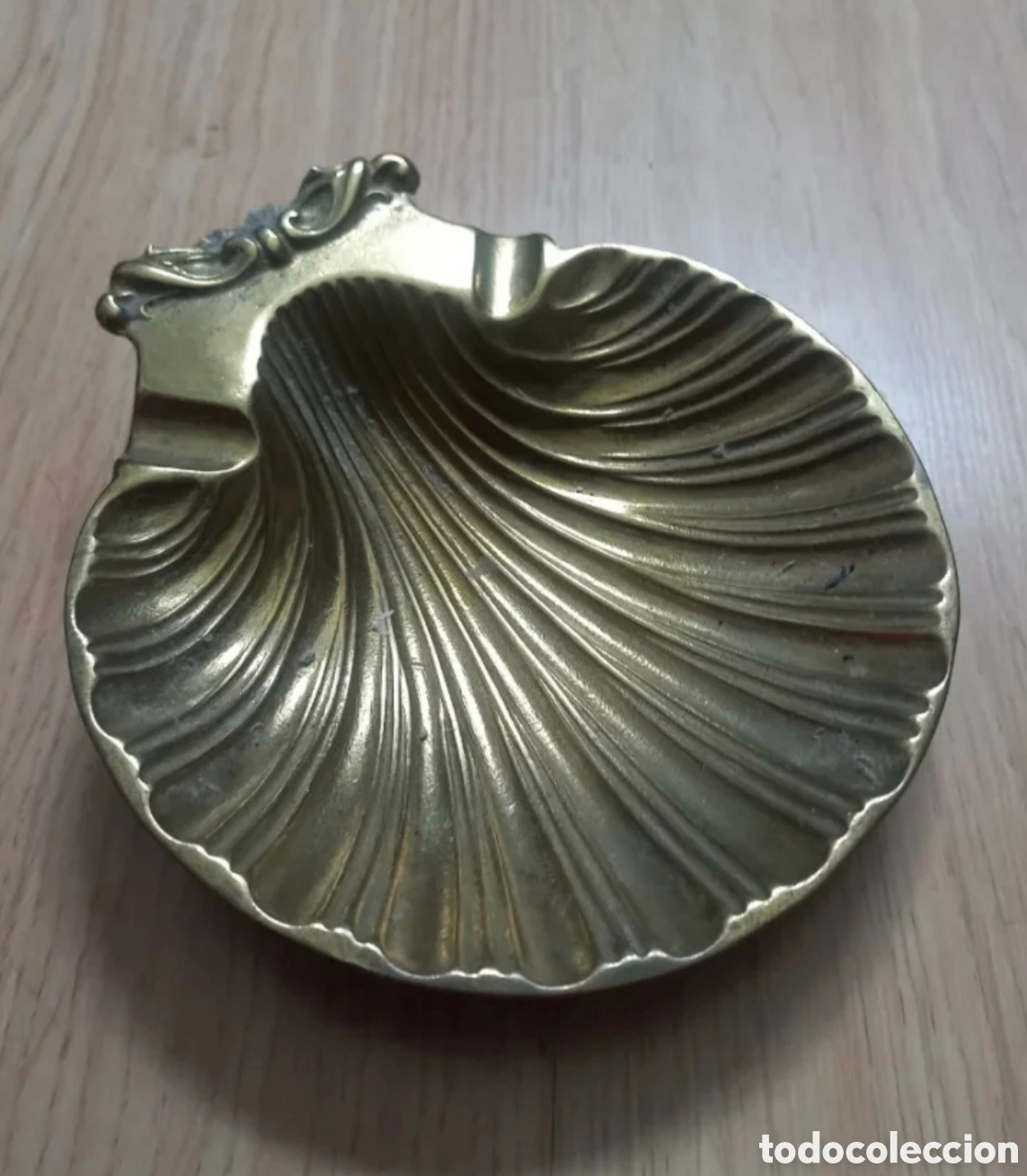 Collecting: Cenicero Vintage de Bronce o Lat&oacute;n con Forma de Concha / Vieira - Vaciabolsillos