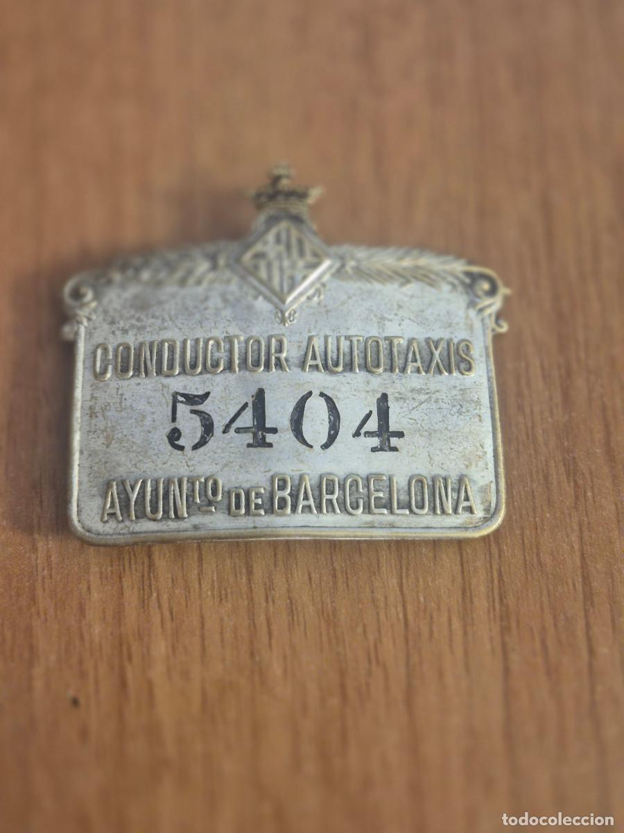 Coleccionismo: ANTIGUA PLACA CONDUCTOR AUTOTAXIS AYUNT. DE BARCELONA.
