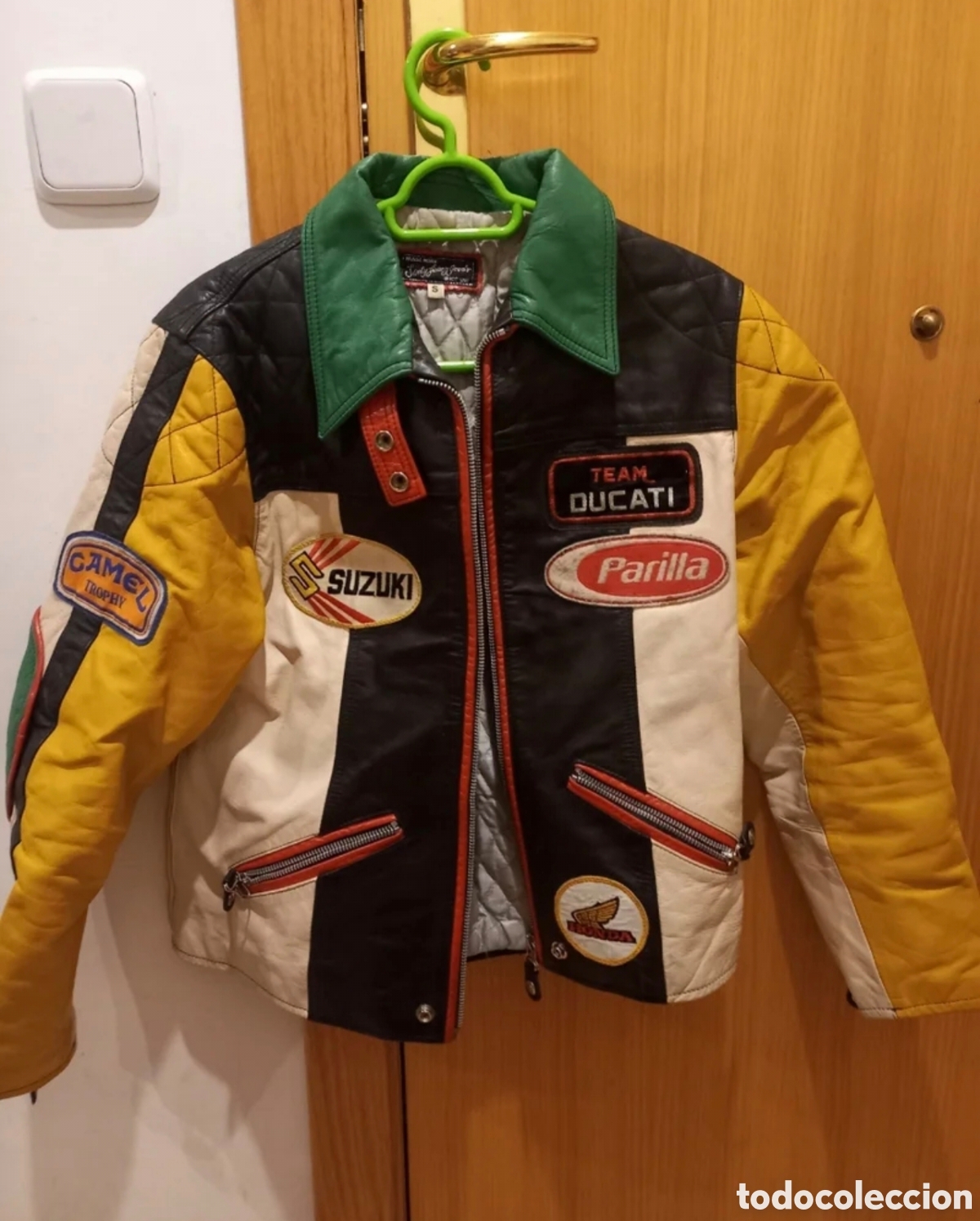 Coleccionismo: Chaqueta de cuero vintage estilo Biker / Racing con parches (Ducati, Suzuki, Honda, Camel Trophy). S
