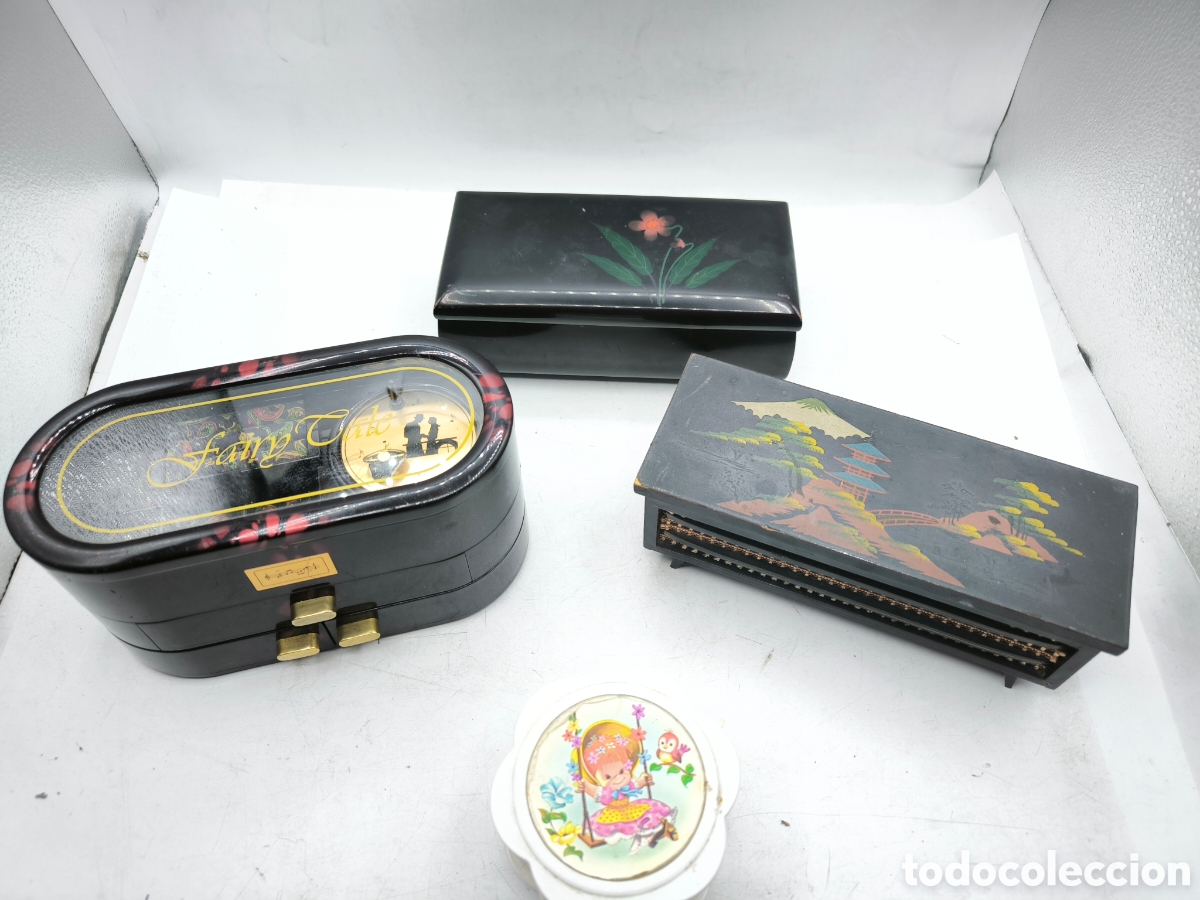 Collecting: 4 Cajas de M&uacute;sica Joyeros