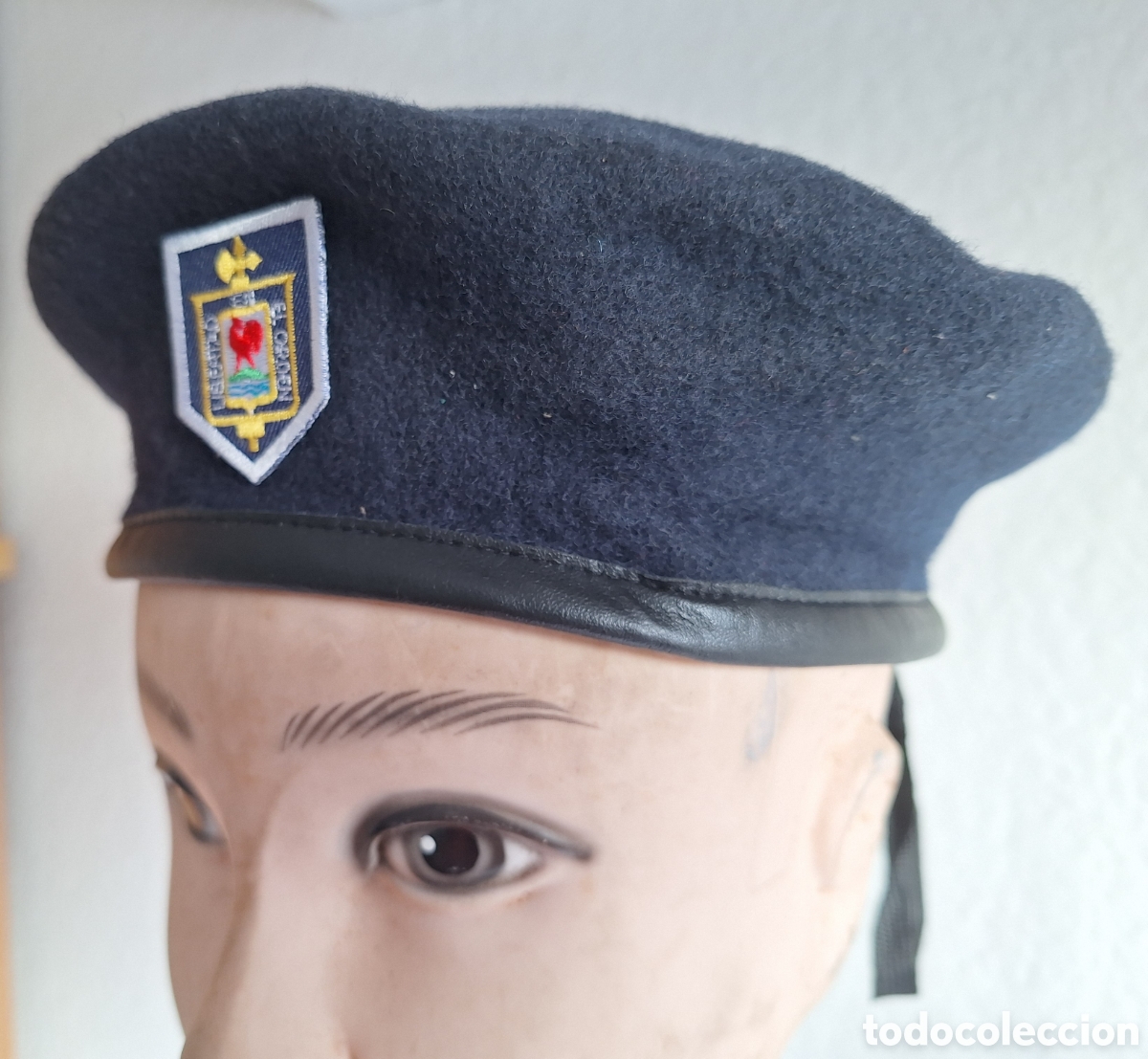 Coleccionismo: BOINA POLICIA NACIONAL DE URUGUAY POLICE BERET PAGO SOLO WESTERN UNION