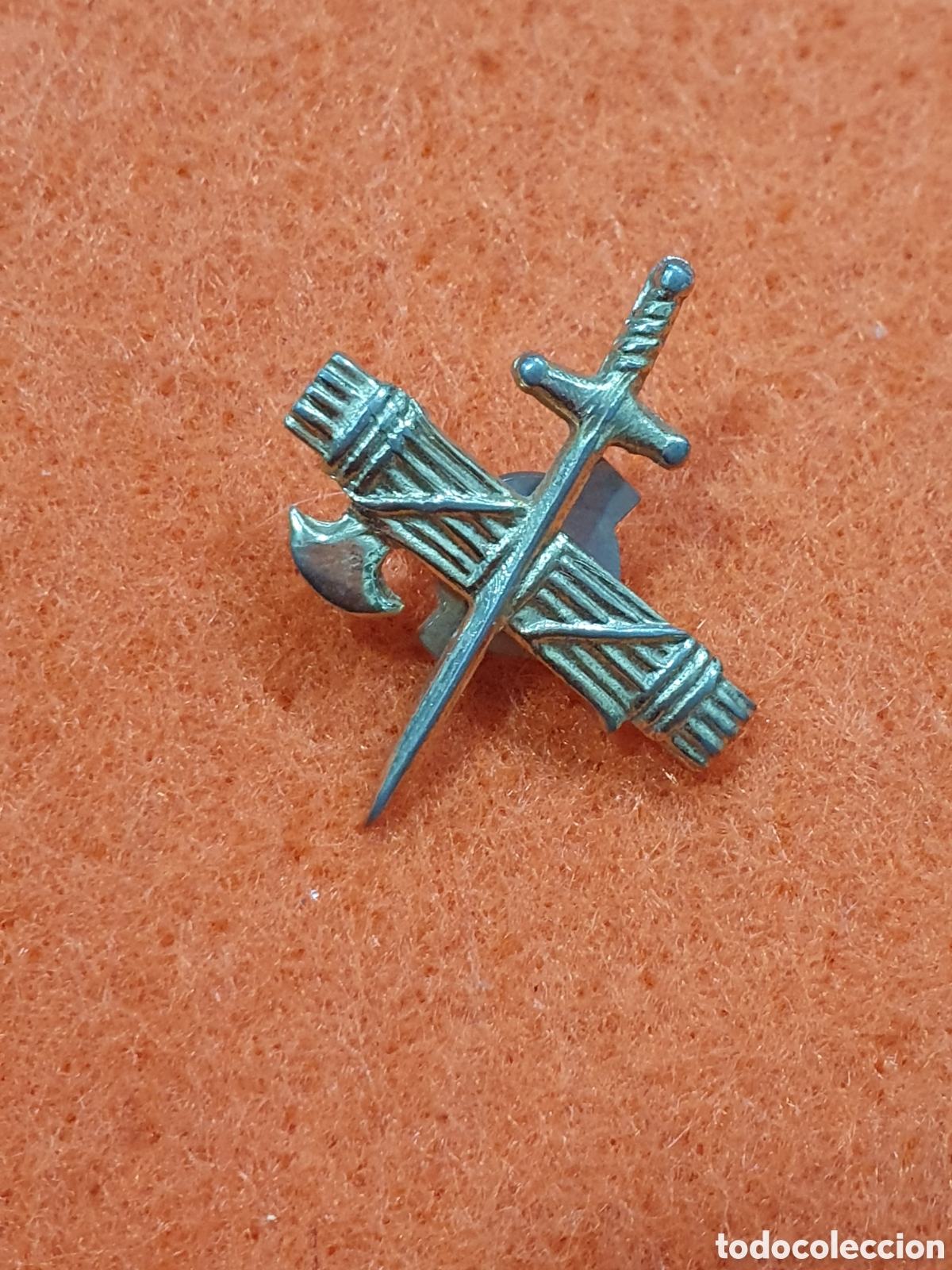 Coleccionismo: Insignia Guardia Civil. (L64) - Foto 1