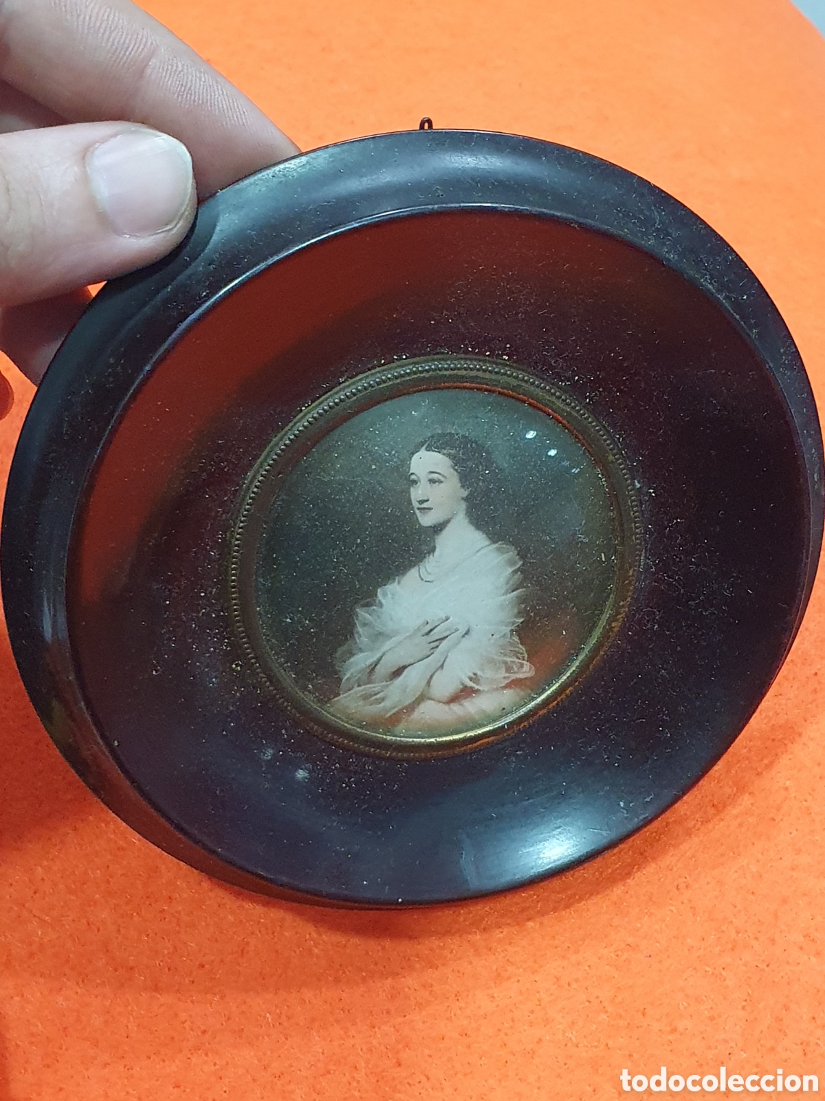 Collectionnisme: Bonito retrato de colgar. (L64)