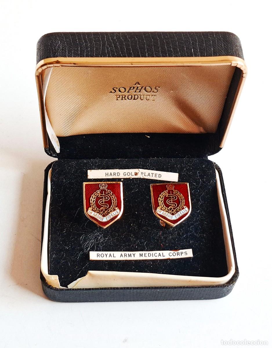 Coleccionismo: GEMELOS VINTAGE RAMC EJERCITO BRITANICO BA&Ntilde;O DE ORO - CAJA ORIGINAL