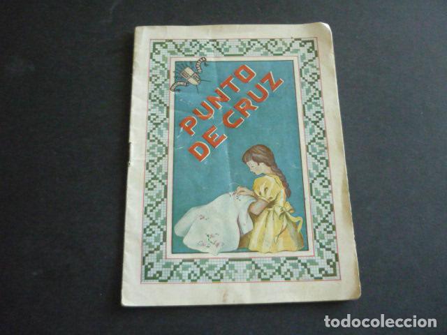 Collecting paper: PUNTO DE CRUZ ALBUMES DE LABORES N&ordm; 162 BARCELONA
