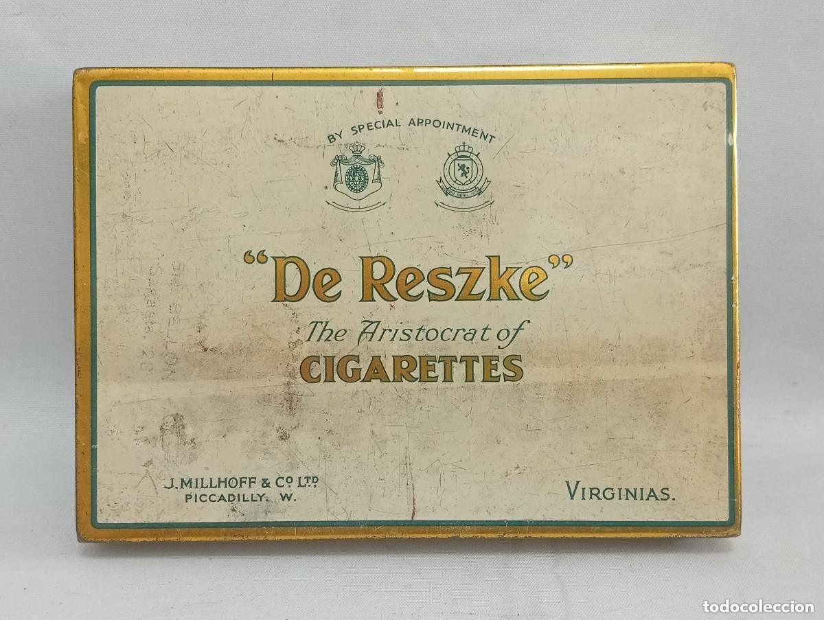 Coleccionismo: ANTIGUA CAJA MET&Aacute;LICA DE CIGARROS. DE RESZKE. THE ARISTOCRAT OF CIGARETTES. VIRGINIAS