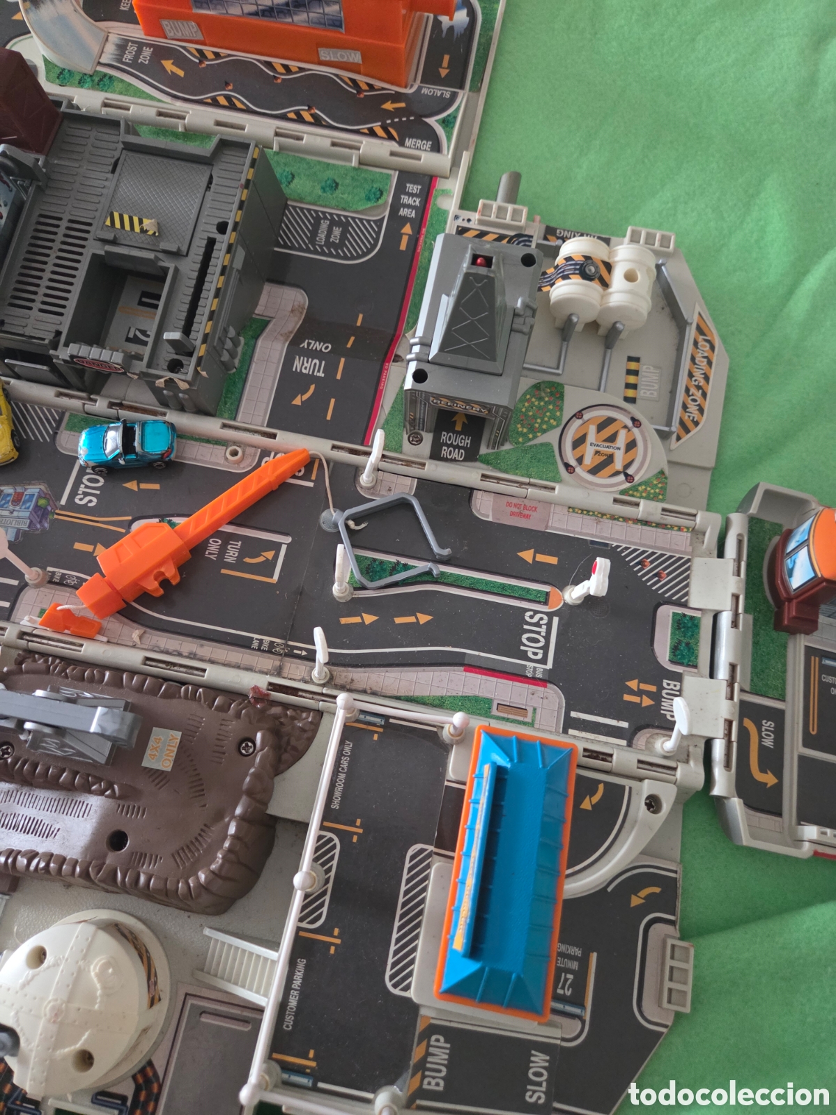 Coleccionismo: Camion micro machines con coches - Foto 10