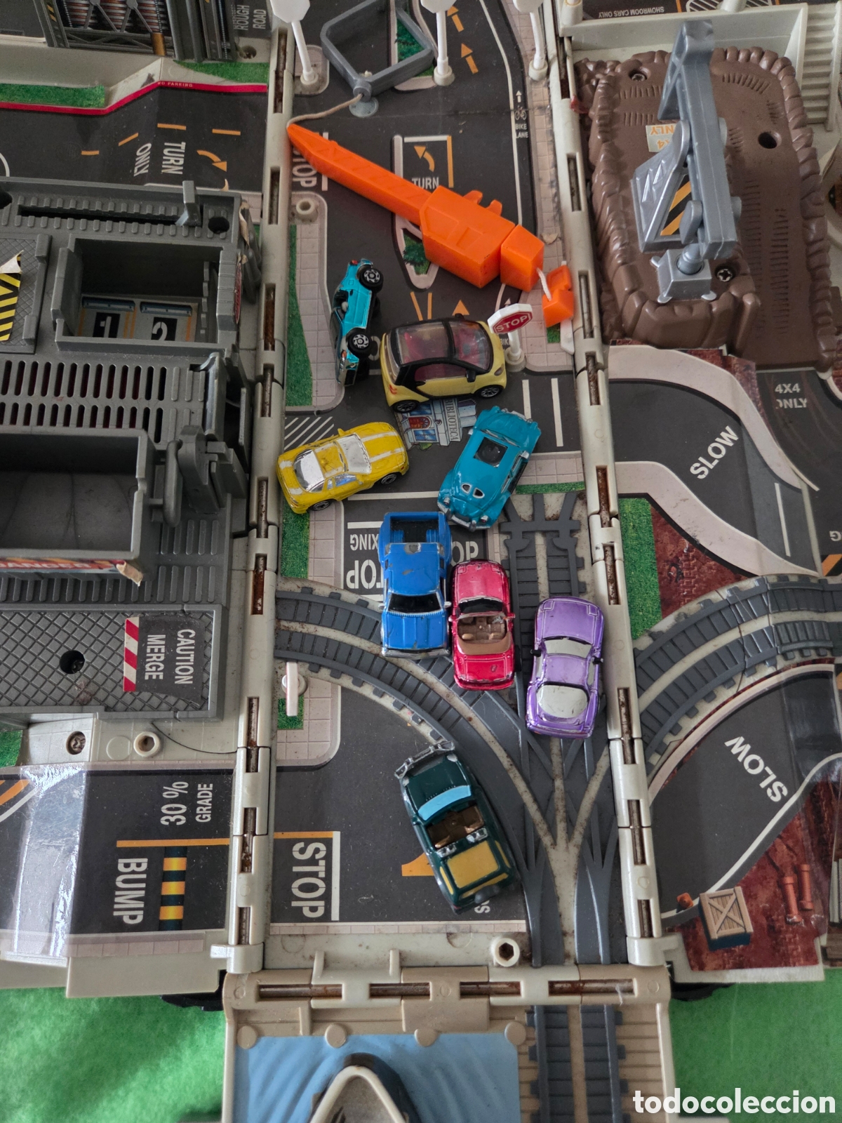 Coleccionismo: Camion micro machines con coches - Foto 13