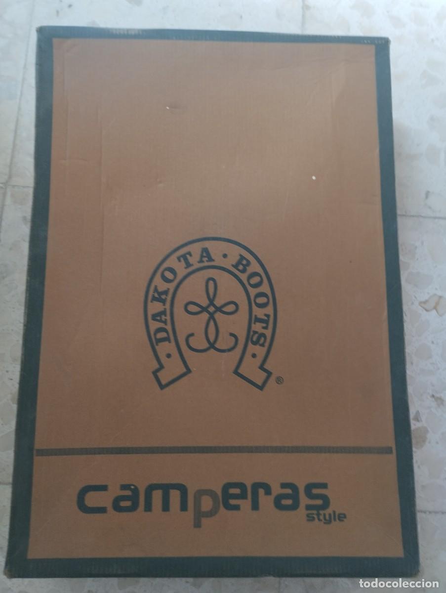 Coleccionismo: Caja Dakota boots camperas style - Foto 1