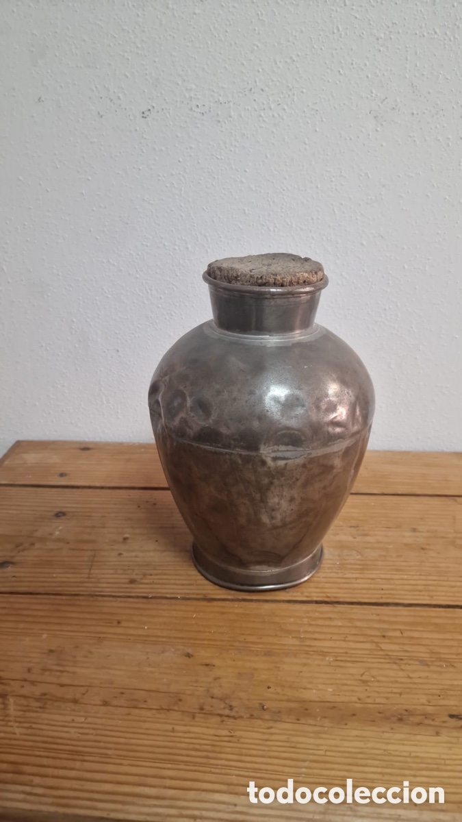 Coleccionismo: Jarra antigua de metal - Foto 4