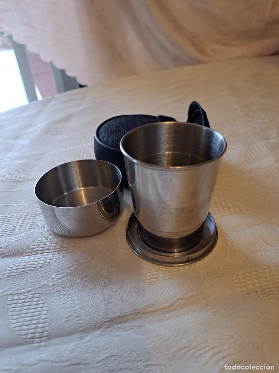Coleccionismo: Vaso telesc&oacute;pico de acero inoxidable, ideal para actividades al aire libre y viajes.