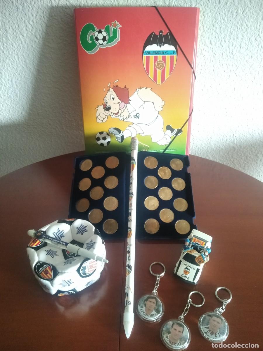 Coleccionismo: Recuerdos vintage Valencia C. F. + regalos