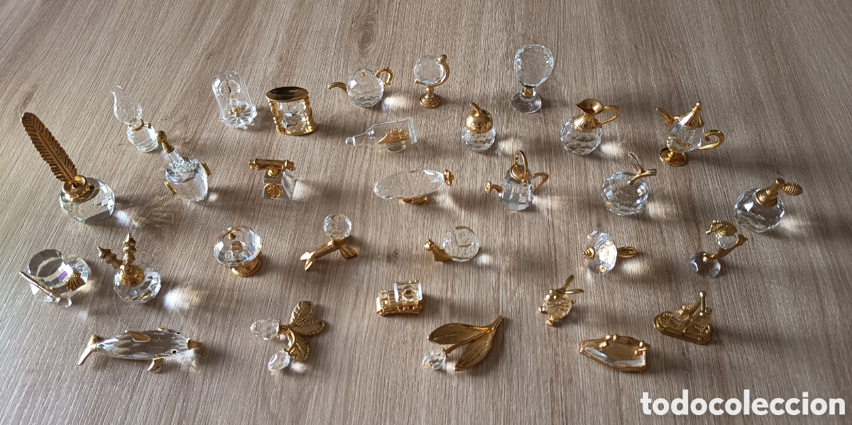 Coleccionismo: Lote de 31 miniaturas de cristal tallado y metal dorado(vintage)